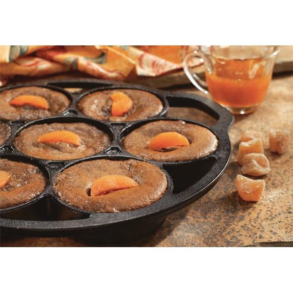 10492CS 7 Hole Drop Biscuit Pan Cast Iron Cajun Classic Cookware